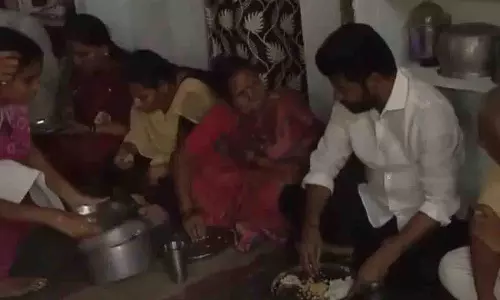 Telangana CM ने भद्राचलम मंदिर में मनाई राम नवमी