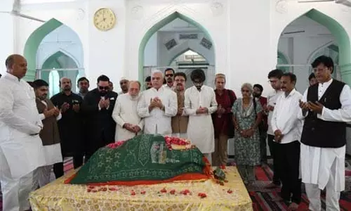 Telangana: सातवें निजाम को जयंती पर श्रद्धांजलि अर्पित की Telangana: सातवें निजाम को जयंती पर श्रद्धांजलि अर्पित की