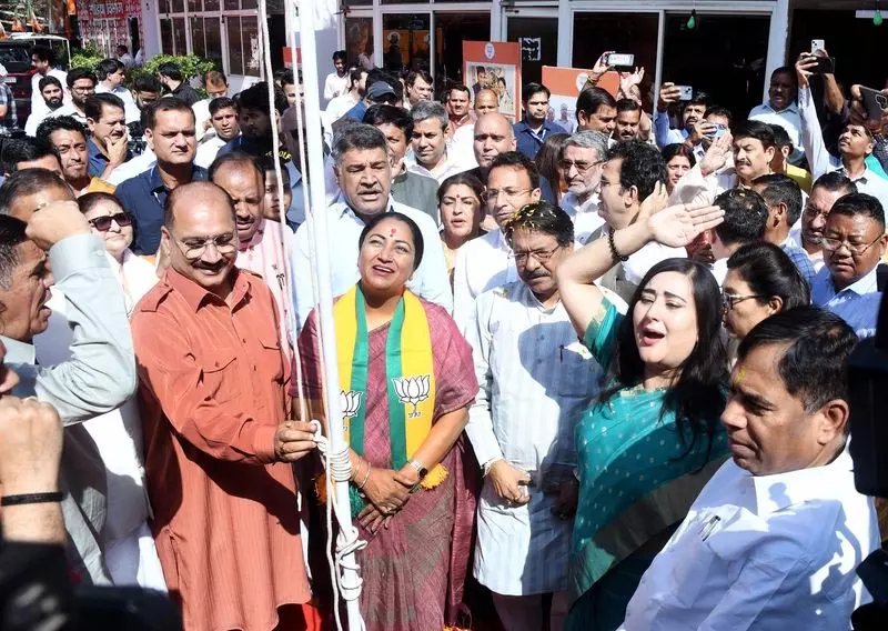 सरकार दिल्लीवासियों की समृद्धि के लिए प्रतिबद्ध: Rekha सरकार दिल्लीवासियों की समृद्धि के लिए प्रतिबद्ध: Rekha