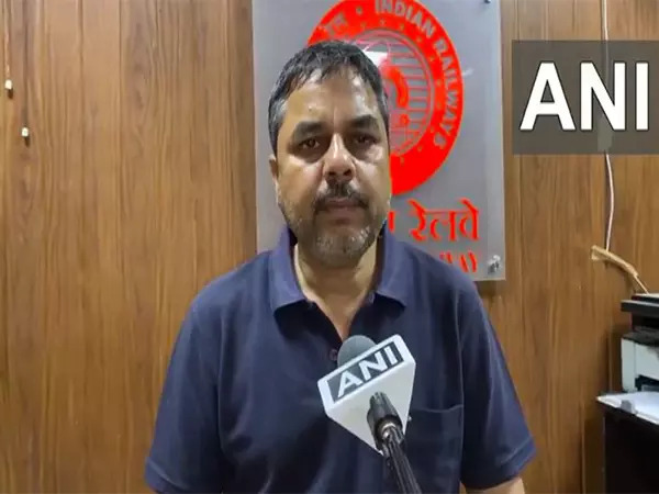 Ujjain में ट्रेन के पावर कार में लगी आग, कोई हताहत नहीं Ujjain में ट्रेन के पावर कार में लगी आग, कोई हताहत नहीं