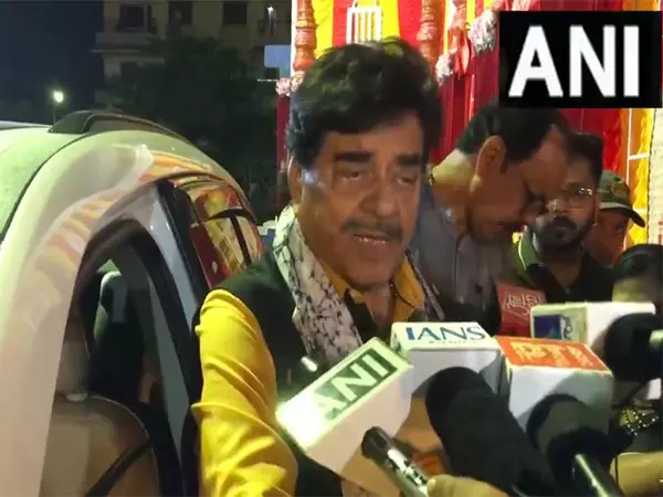 मुझे उम्मीद है कि हमारे लोगों को सुप्रीम कोर्ट से न्याय मिलेगा: वक्फ संशोधन अधिनियम पर TMC MP Shatrughan Sinha मुझे उम्मीद है कि हमारे लोगों को सुप्रीम कोर्ट से न्याय मिलेगा: वक्फ संशोधन अधिनियम पर TMC MP Shatrughan Sinha