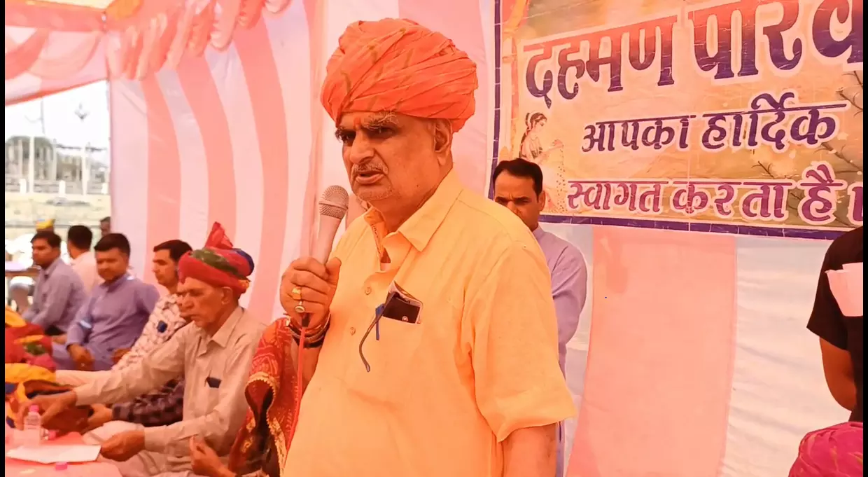 Jaipur: भामाशाह प्रभुदयाल जांगिड़ के सहयोग से बनेगा स्वास्थ्य केन्द्र का भवन- मंत्री खर्रा Jaipur: भामाशाह प्रभुदयाल जांगिड़ के सहयोग से बनेगा स्वास्थ्य केन्द्र का भवन- मंत्री खर्रा
