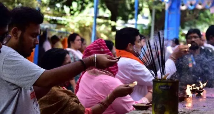 ओडिशा में रामनवमी भव्य जुलूस और प्रार्थना के साथ मनाई,बालासोर में चाकू मारने की घटना ओडिशा में रामनवमी भव्य जुलूस और प्रार्थना के साथ मनाई,बालासोर में चाकू मारने की घटना