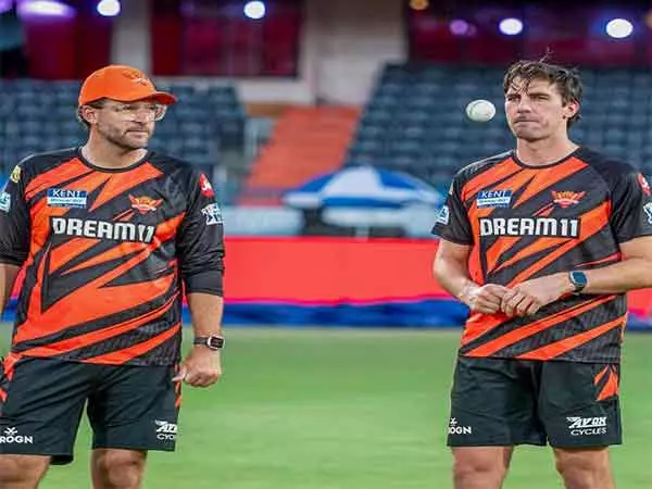 IPL 2025: अंबाती रायडू ने सनराइजर्स हैदराबाद के लिए फ्लॉप बैटिंग शो से बड़ी चिंता बताई IPL 2025: अंबाती रायडू ने सनराइजर्स हैदराबाद के लिए फ्लॉप बैटिंग शो से बड़ी चिंता बताई