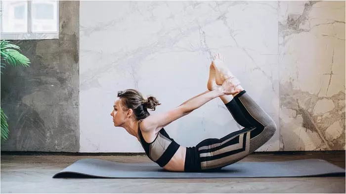 Yoga To Reduce Blood Sugar Level: ब्लड शुगर लेवल को कंट्रोल में रखते हैं ये योगासन Yoga To Reduce Blood Sugar Level: ब्लड शुगर लेवल को कंट्रोल में रखते हैं ये योगासन