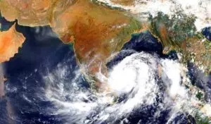 कल बंगाल की खाड़ी में कम दबाव का क्षेत्र बनने की संभावना कल बंगाल की खाड़ी में कम दबाव का क्षेत्र बनने की संभावना