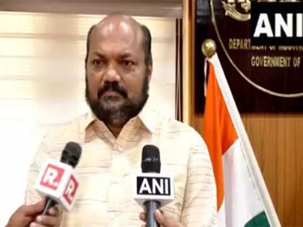 संविधान और मौलिक अधिकारों पर बुलडोजर हमला: Kerala Minister ने वक्फ अधिनियम पर कहा संविधान और मौलिक अधिकारों पर बुलडोजर हमला: Kerala Minister ने वक्फ अधिनियम पर कहा