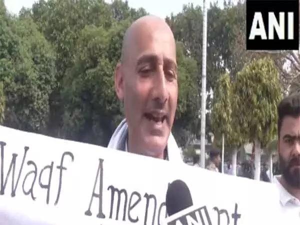 संविधान, लोकतंत्र का उल्लंघन...: वक्फ संशोधन विधेयक पर कांग्रेस विधायक Irfan Hafeez Lone संविधान, लोकतंत्र का उल्लंघन...: वक्फ संशोधन विधेयक पर कांग्रेस विधायक Irfan Hafeez Lone