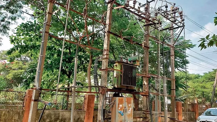 Karnataka: बेसकॉम के तहत बिजली दुर्घटनाओं के कारण 6 महीने में 118 मौतें Karnataka: बेसकॉम के तहत बिजली दुर्घटनाओं के कारण 6 महीने में 118 मौतें