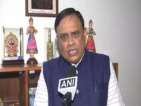 AICTE की 2026 तक 12 क्षेत्रीय भाषाओं में इंजीनियरिंग की पाठ्यपुस्तकें उपलब्ध कराने की योजना AICTE की 2026 तक 12 क्षेत्रीय भाषाओं में इंजीनियरिंग की पाठ्यपुस्तकें उपलब्ध कराने की योजना