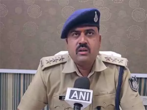एमपी के दमोह में मिशन अस्पताल के फर्जी डॉक्टर के खिलाफ FIR दर्ज एमपी के दमोह में मिशन अस्पताल के फर्जी डॉक्टर के खिलाफ FIR दर्ज