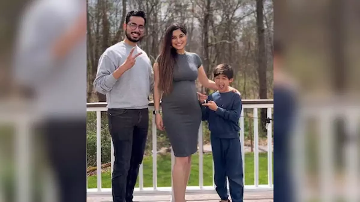 नव्या अभिनेत्री सौम्या सेठ ने दूसरे पति विक्रांत मैसी के साथ गर्भावस्था की घोषणा की नव्या अभिनेत्री सौम्या सेठ ने दूसरे पति विक्रांत मैसी के साथ गर्भावस्था की घोषणा की