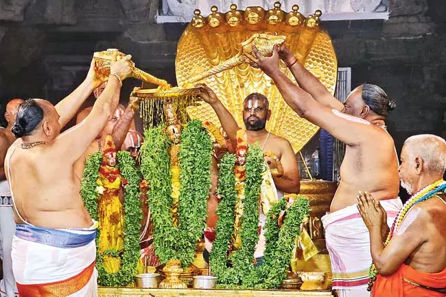 Telangana: श्रीवारी मंदिर में श्री राम नवमी अस्थानम Telangana: श्रीवारी मंदिर में श्री राम नवमी अस्थानम