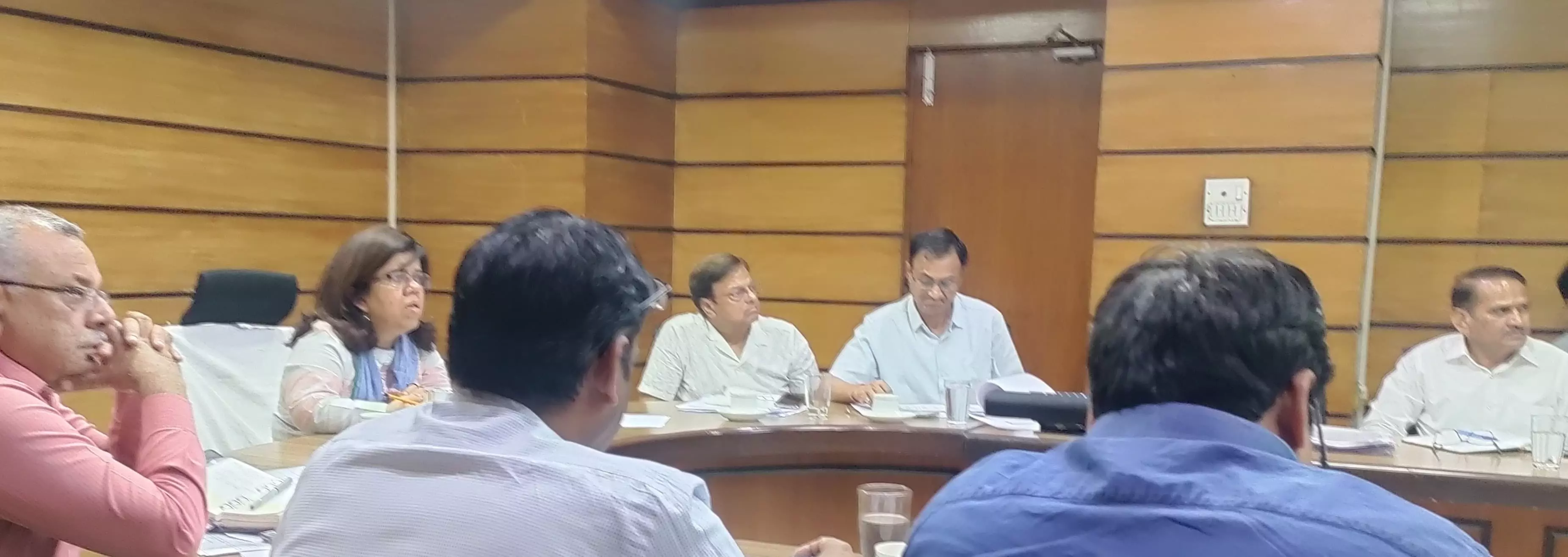 Jaipur: डिस्कॉम्स चेयरमैन ने दिए खराब मीटर तुरंत बदलने के निर्देश Jaipur: डिस्कॉम्स चेयरमैन ने दिए खराब मीटर तुरंत बदलने के निर्देश