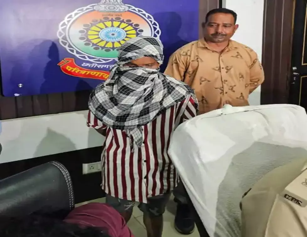 दुर्ग में 6 वर्षीय बालिका से दुष्कर्म के बाद हत्या, चाचा सोमेश यादव गिरफ्तार दुर्ग में 6 वर्षीय बालिका से दुष्कर्म के बाद हत्या, चाचा सोमेश यादव गिरफ्तार