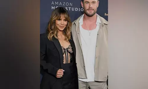Halle Berry ने बताया कि कैसे क्रिस हेम्सवर्थ ने क्राइम 101 के सेट पर उनका साथ दिया