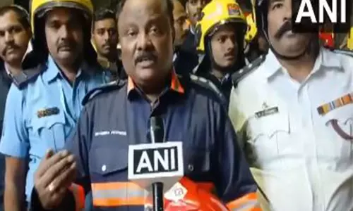 Pune: लकड़ी के घर में लगी आग पर काबू पाया गया, किसी के हताहत होने की खबर नहीं