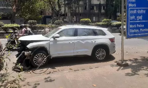 Mumbai: नशे में धुत होकर खतरनाक तरीके से गाड़ी चलाने के आरोप में व्यवसायी पर मामला दर्ज; 2 घायल Mumbai: नशे में धुत होकर खतरनाक तरीके से गाड़ी चलाने के आरोप में व्यवसायी पर मामला दर्ज; 2 घायल