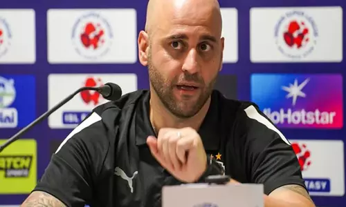 Bengaluru FC के मुख्य कोच ज़ारागोज़ा ने अनुभवी फ़ॉरवर्ड सुनील छेत्री के प्रभाव की सराहना की Bengaluru FC के मुख्य कोच ज़ारागोज़ा ने अनुभवी फ़ॉरवर्ड सुनील छेत्री के प्रभाव की सराहना की