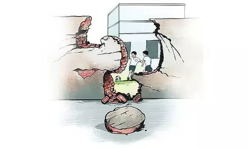 शिक्षा विभाग ने चेतावनी दी: अगर छात्रों ने शौचालय साफ किए तो FIR और अनुशासनात्मक कार्रवाई की जाएगी शिक्षा विभाग ने चेतावनी दी: अगर छात्रों ने शौचालय साफ किए तो FIR और अनुशासनात्मक कार्रवाई की जाएगी