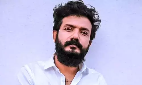 हाइब्रिड गांजा मामले में तस्लीमा सुल्ताना का बयान: श्रीनाथ भासी ने मांगी अग्रिम जमानत हाइब्रिड गांजा मामले में तस्लीमा सुल्ताना का बयान: श्रीनाथ भासी ने मांगी अग्रिम जमानत