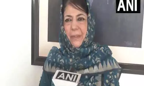 वक्फ अधिनियम पर चर्चा के प्रस्ताव को खारिज किए जाने के बाद Mehbooba Mufti ने नेशनल कॉन्फ्रेंस की आलोचना की