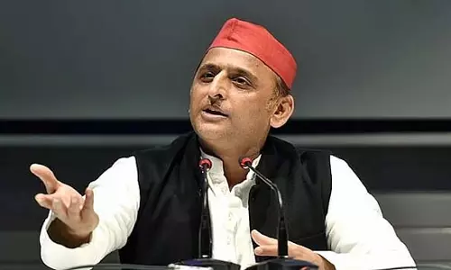 टमाटर किसान संकट में: अखिलेश ने की BJP की आलोचना