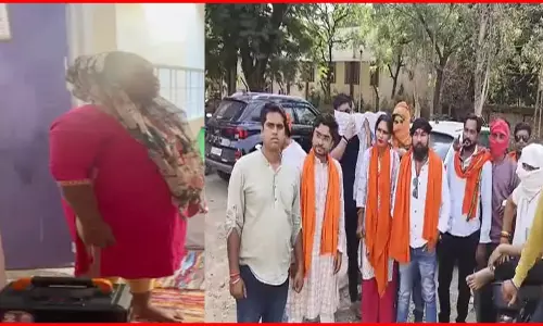धर्मांतरण का मुद्दा थमने का नाम नहीं ले रहा, नया मामला सुर्खियों में आया धर्मांतरण का मुद्दा थमने का नाम नहीं ले रहा, नया मामला सुर्खियों में आया