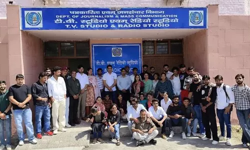 जींद विश्वविद्यालय के छात्रों ने MDU में प्रसारण स्टूडियो और मीडिया रुझानों की जानकारी ली