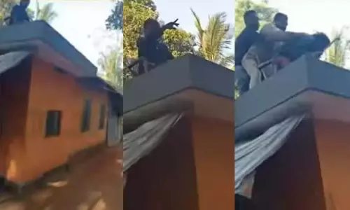 Kerala: गौमांस की मांग को लेकर एक युवक ने घर की छत पर चढ़कर आत्महत्या की धमकी दी
