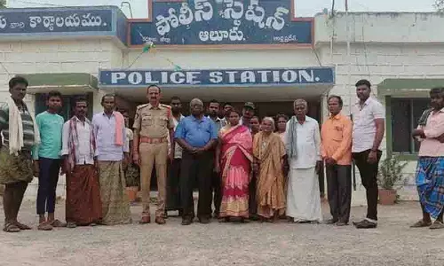 14 साल से लापता महिला को Khammam के अन्नम फाउंडेशन ने परिवार से मिलाया 14 साल से लापता महिला को Khammam के अन्नम फाउंडेशन ने परिवार से मिलाया