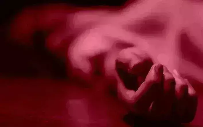 Kochi में एमबीबीएस छात्र छात्रावास में मृत मिला, आत्महत्या का संदेह Kochi में एमबीबीएस छात्र छात्रावास में मृत मिला, आत्महत्या का संदेह