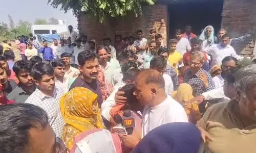 Haridwar: डंपर ने बाइक सवार को कुचला, मौके पर मौत; ग्रामीणों ने की सड़क जाम