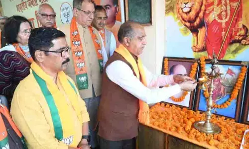 बिजली क्षेत्र में भ्रष्टाचार व्याप्त है: Opposition leader बिजली क्षेत्र में भ्रष्टाचार व्याप्त है: Opposition leader
