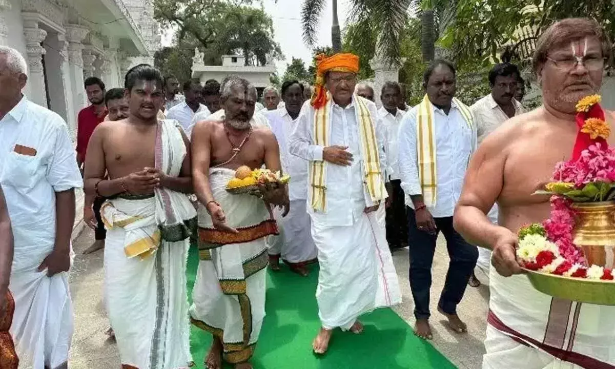 भगवान राम के आदर्शों का पालन करें: वेंकैया नायडू भगवान राम के आदर्शों का पालन करें: वेंकैया नायडू