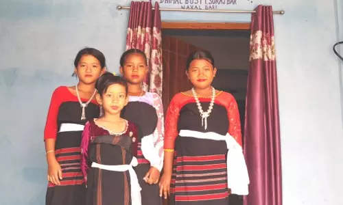 Sikkim : धीमल सामुदायिक संग्रहालय को संरक्षण और आगंतुकों की संख्या में चुनौतियों का सामना करना पड़ रहा Sikkim : धीमल सामुदायिक संग्रहालय को संरक्षण और आगंतुकों की संख्या में चुनौतियों का सामना करना पड़ रहा