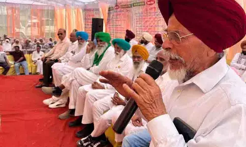 Ludhiana: राजनीतिक कार्यकर्ताओं ने केंद्र और राज्य की ‘जनविरोधी’ नीतियों की आलोचना की Ludhiana: राजनीतिक कार्यकर्ताओं ने केंद्र और राज्य की ‘जनविरोधी’ नीतियों की आलोचना की