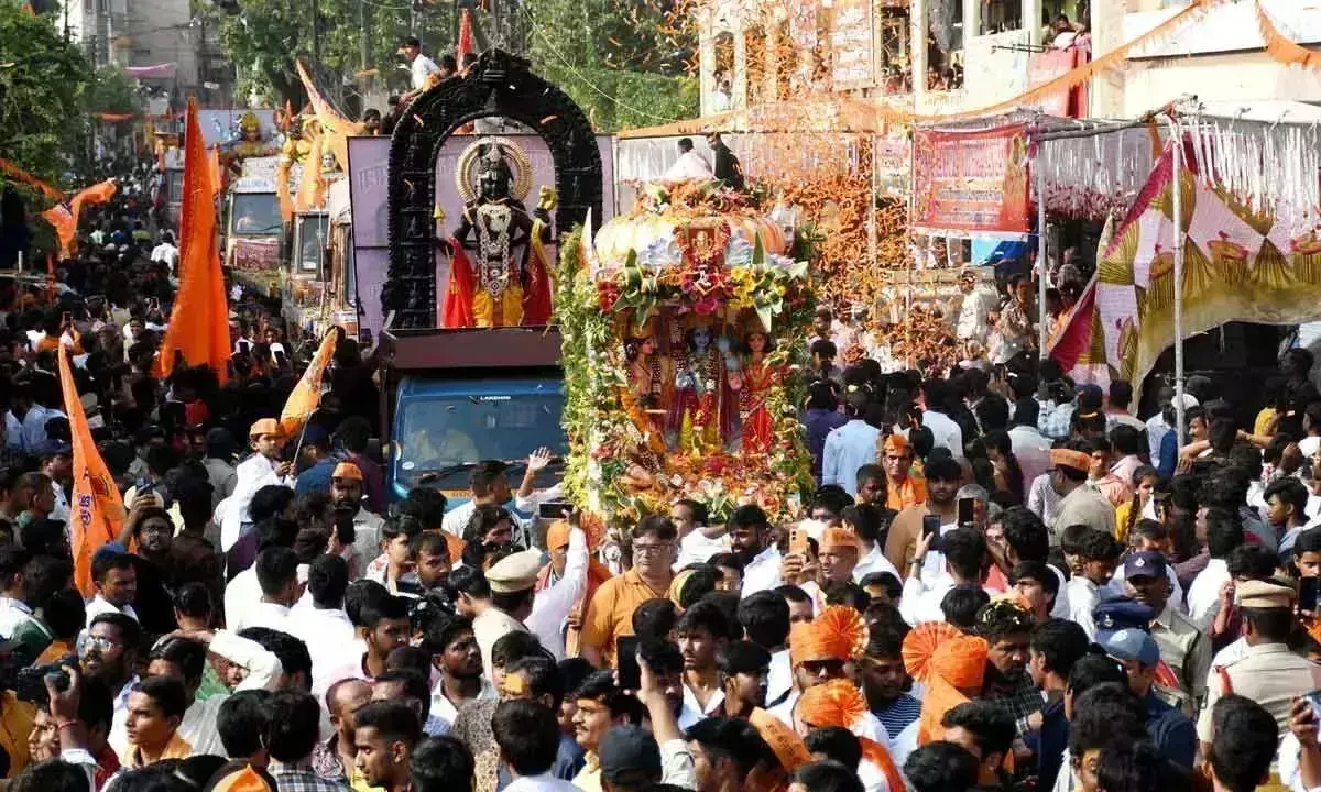 Telangana: श्री रामनवमी शोभा यात्रा शांतिपूर्ण ढंग से संपन्न हुई