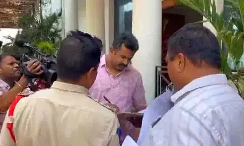 कांचा गाचीबोवली भूमि विवाद में पुलिस ने BRS नेता कृष्णक को पूछताछ के लिए बुलाया