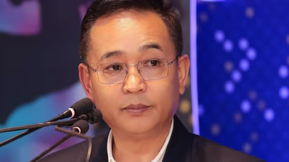 Sikkim के मुख्यमंत्री ने गंगटोक में एनईसीडीसी अचीवर्स नाइट में खेलों के प्रति प्रतिबद्धता दोहराई Sikkim के मुख्यमंत्री ने गंगटोक में एनईसीडीसी अचीवर्स नाइट में खेलों के प्रति प्रतिबद्धता दोहराई