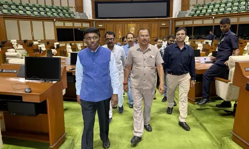 Ajmer: देवनानी ने गोवा स्पीकर को भेंट किया राजस्थान विधानसभा का प्रकाशन Ajmer: देवनानी ने गोवा स्पीकर को भेंट किया राजस्थान विधानसभा का प्रकाशन