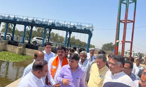 Ajmer: जल संसाधन मंत्री सुरेश सिंह रावत ने मुख्यमंत्री के प्रस्तावित दौरे को लेकर निरीक्षण किया Ajmer: जल संसाधन मंत्री सुरेश सिंह रावत ने मुख्यमंत्री के प्रस्तावित दौरे को लेकर निरीक्षण किया