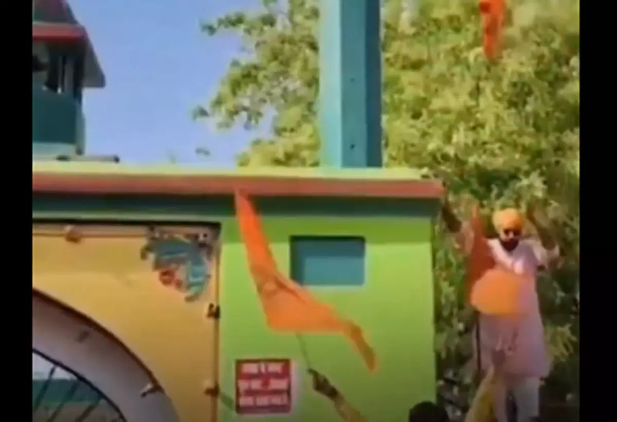 दरगाह में अशांति फैलाने के आरोप में बीजेपी नेता गिरफ्तार, तीन अन्य फरार दरगाह में अशांति फैलाने के आरोप में बीजेपी नेता गिरफ्तार, तीन अन्य फरार