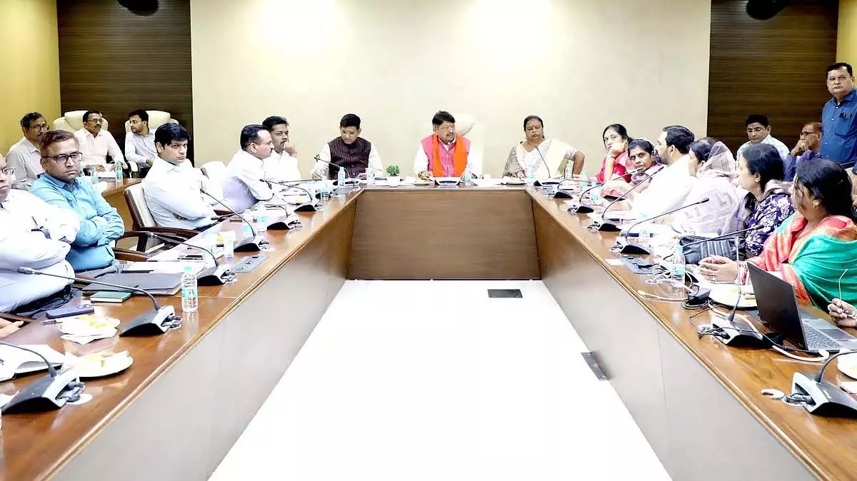 गुणवत्तापूर्ण काम सुनिश्चित न करने वाली बोलीदाताओं के खिलाफ कड़ा रुख अपनाएं: Kailash Vijayvargiya गुणवत्तापूर्ण काम सुनिश्चित न करने वाली बोलीदाताओं के खिलाफ कड़ा रुख अपनाएं: Kailash Vijayvargiya