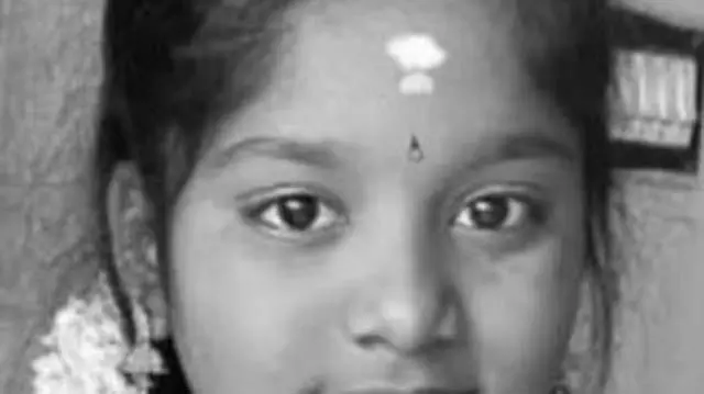 Tamil Nadu: गले में मांस फंसने से लड़की की दम घुटने से मौत Tamil Nadu: गले में मांस फंसने से लड़की की दम घुटने से मौत