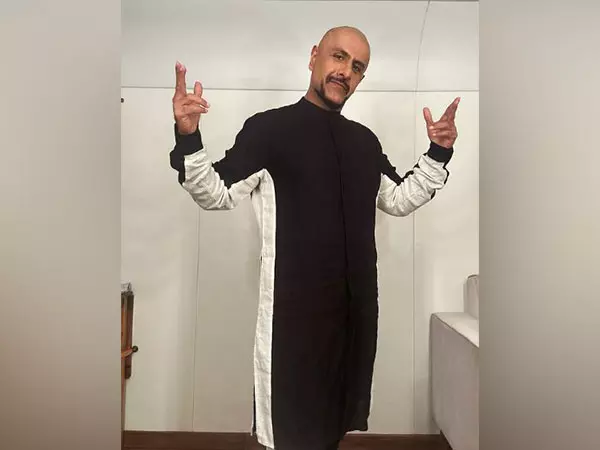 हक़ से ज़्यादा प्यार मिला है.... Vishal Dadlani ने इंडियन आइडल को अलविदा कहा हक़ से ज़्यादा प्यार मिला है.... Vishal Dadlani ने इंडियन आइडल को अलविदा कहा