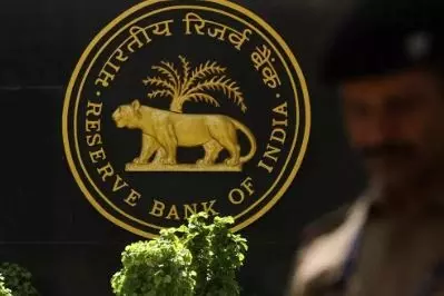 टैरिफ झटके के बाद आरबीआई का उदार रुख अपनाने का अनुमान टैरिफ झटके के बाद आरबीआई का उदार रुख अपनाने का अनुमान