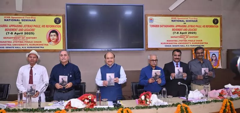 Haryana : केयू ने ज्योतिराव फुले की विरासत पर राष्ट्रीय संगोष्ठी का आयोजन किया Haryana : केयू ने ज्योतिराव फुले की विरासत पर राष्ट्रीय संगोष्ठी का आयोजन किया
