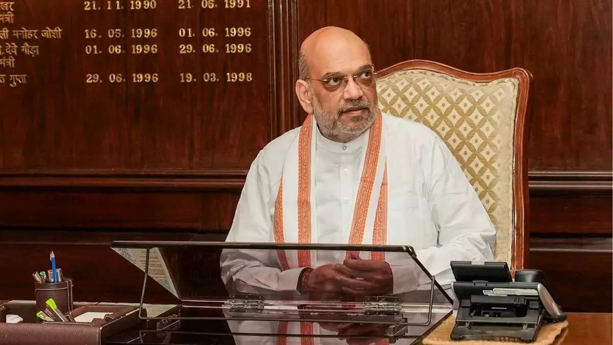 Srinagar: जम्मू-कश्मीर में विकास कार्यों की समीक्षा, अमित शाह को दी गई रिपोर्ट Srinagar: जम्मू-कश्मीर में विकास कार्यों की समीक्षा, अमित शाह को दी गई रिपोर्ट