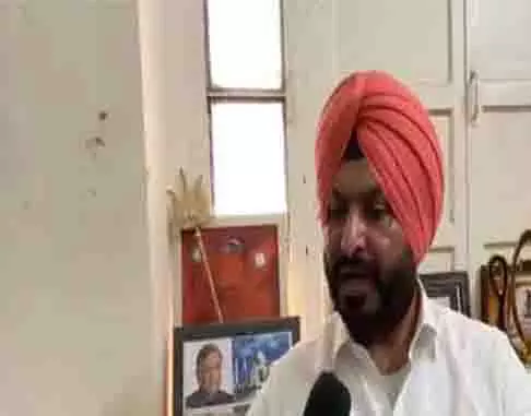 पंजाब में डर का माहौल: केंद्रीय मंत्री रवनीत बिट्टू ने BJP नेता मनोरंजन कालिया से की मुलाकात पंजाब में डर का माहौल: केंद्रीय मंत्री रवनीत बिट्टू ने BJP नेता मनोरंजन कालिया से की मुलाकात